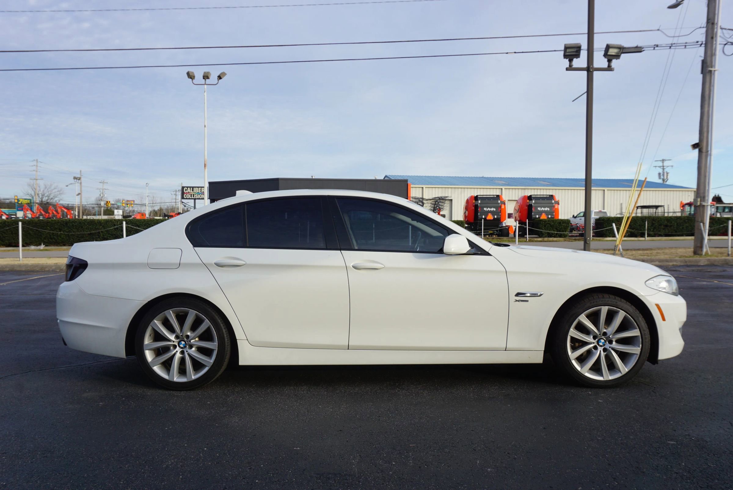 Used 2011 BMW 535i xDrive Sedan image 4