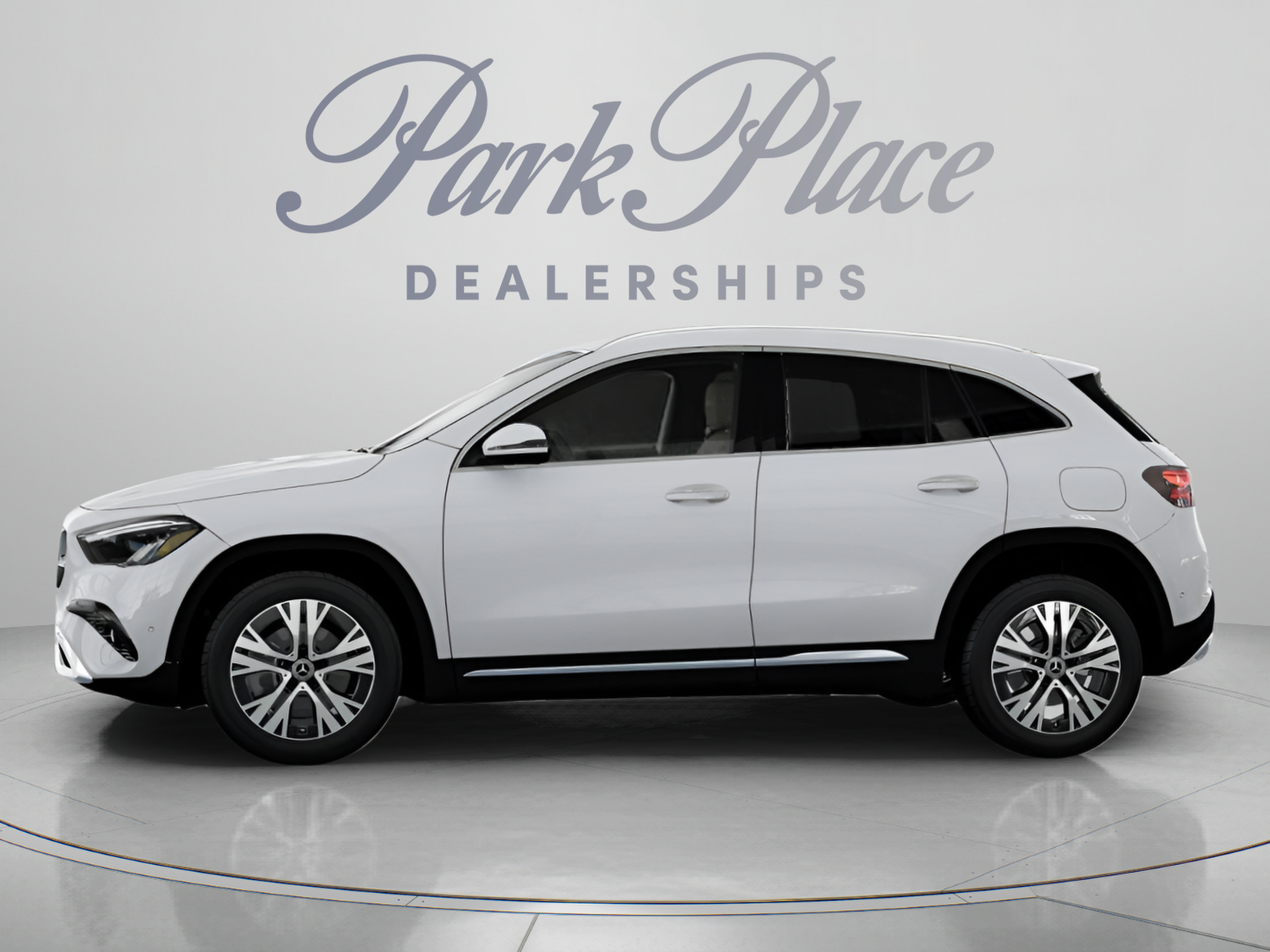 Used 2025 Mercedes-Benz GLA 250 4MATIC image 6