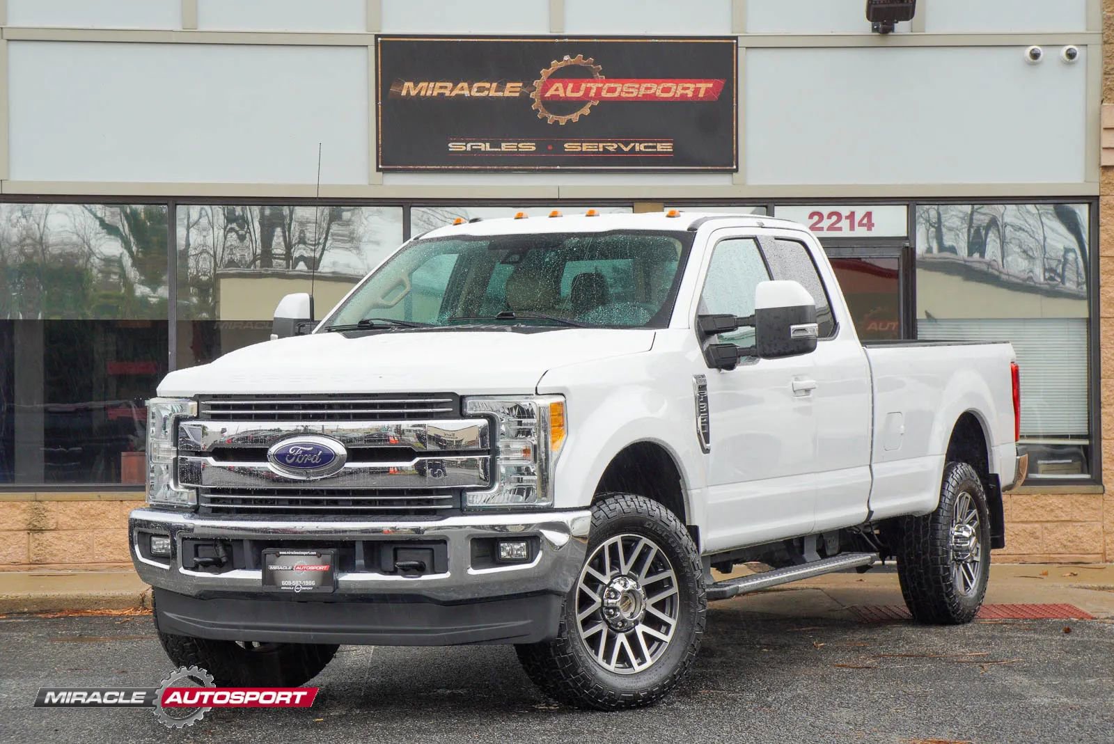 Used 2017 Ford F350 Lariat w/ Tow Technology Bundle AWD/4WD image 1