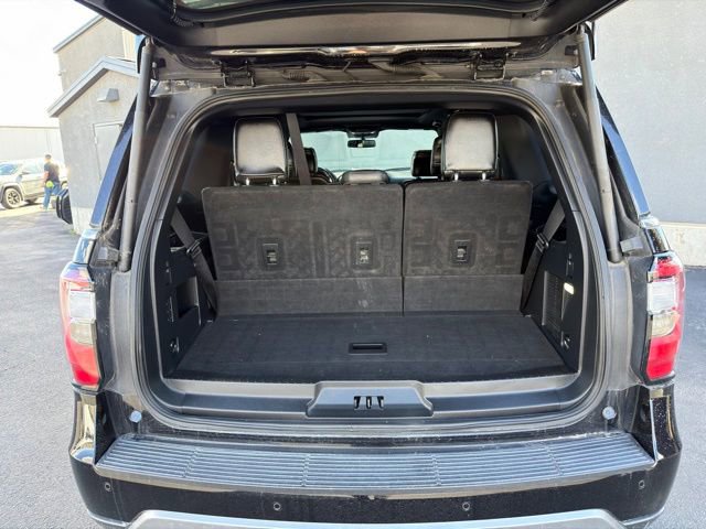 Used 2020 Ford Expedition Limited w/ Equipment Group 301A image 14