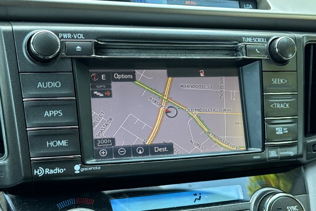 Used 2014 Toyota RAV4 Limited w/ Technology Package FWD image 18
