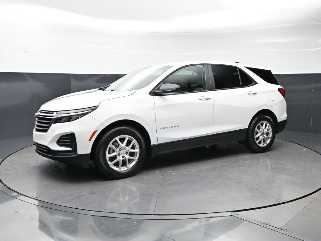 Used 2024 Chevrolet Equinox LS w/ LS Convenience Package FWD image 6