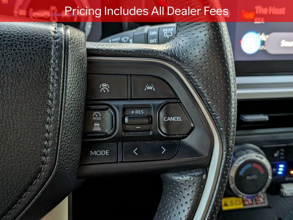 Certified 2025 Toyota 4Runner TRD Off-Road Premium AWD/4WD image 28