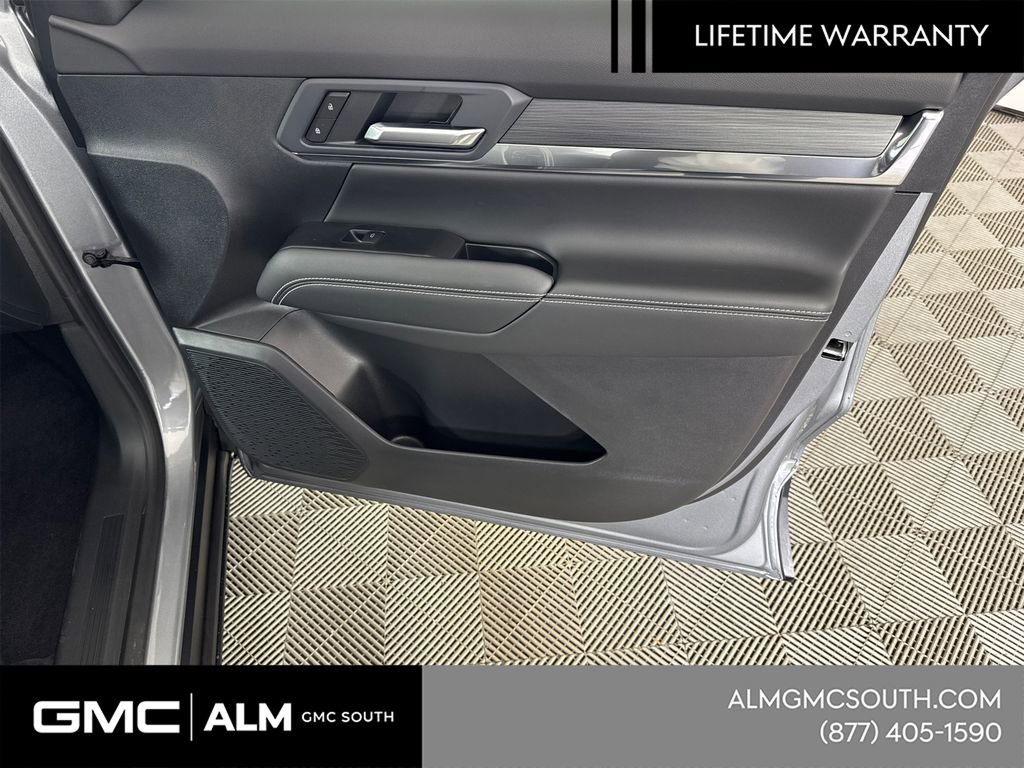 New 2026 GMC Terrain Elevation w/ Elevation Premium Package image 16