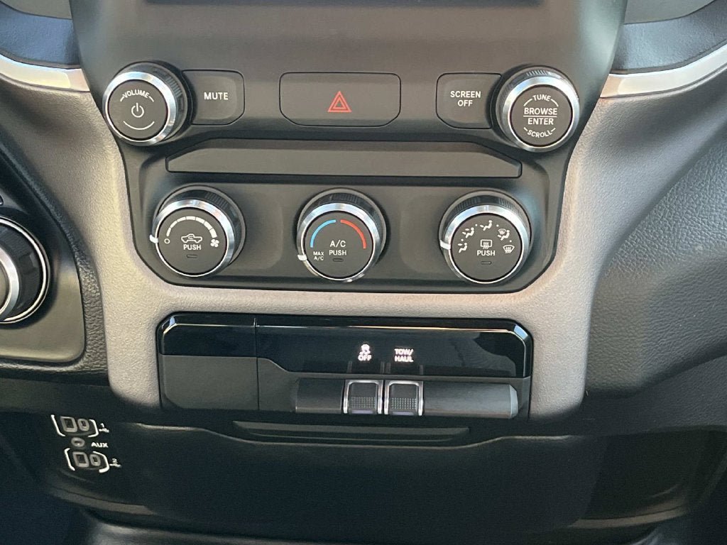 Used 2022 RAM 1500 Big Horn AWD/4WD image 14