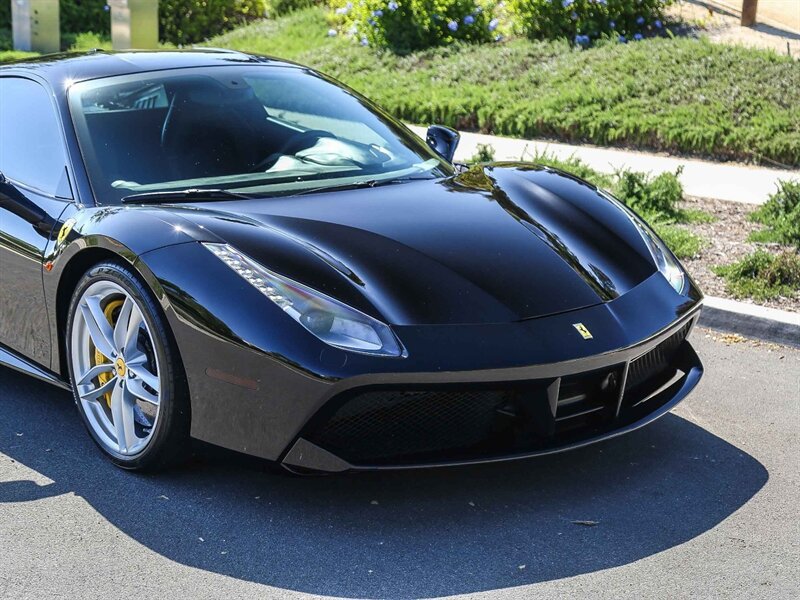 Used 2016 Ferrari 488 GTB RWD image 18