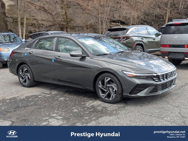 New 2025 Hyundai Elantra Limited