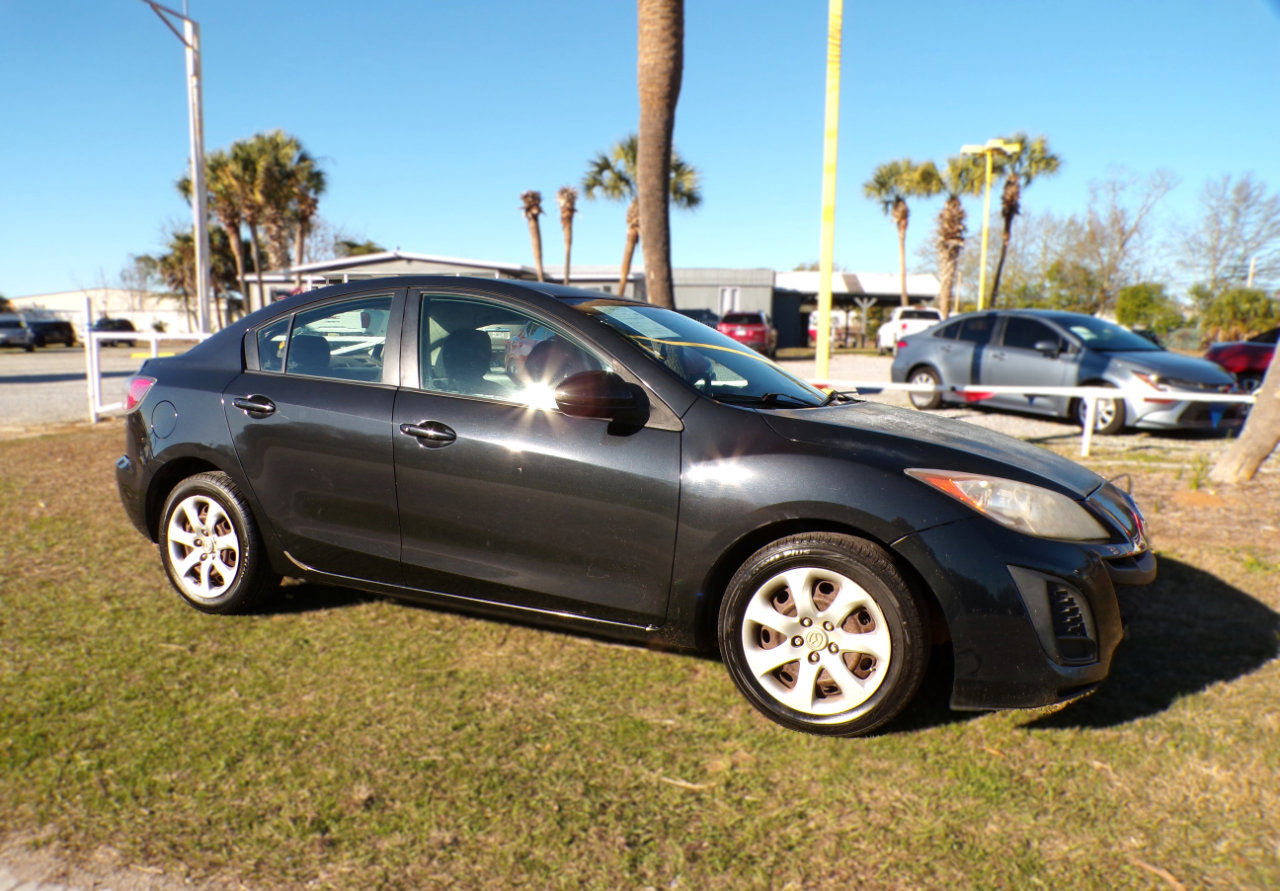 Used 2011 MAZDA MAZDA3 i Sport image 2