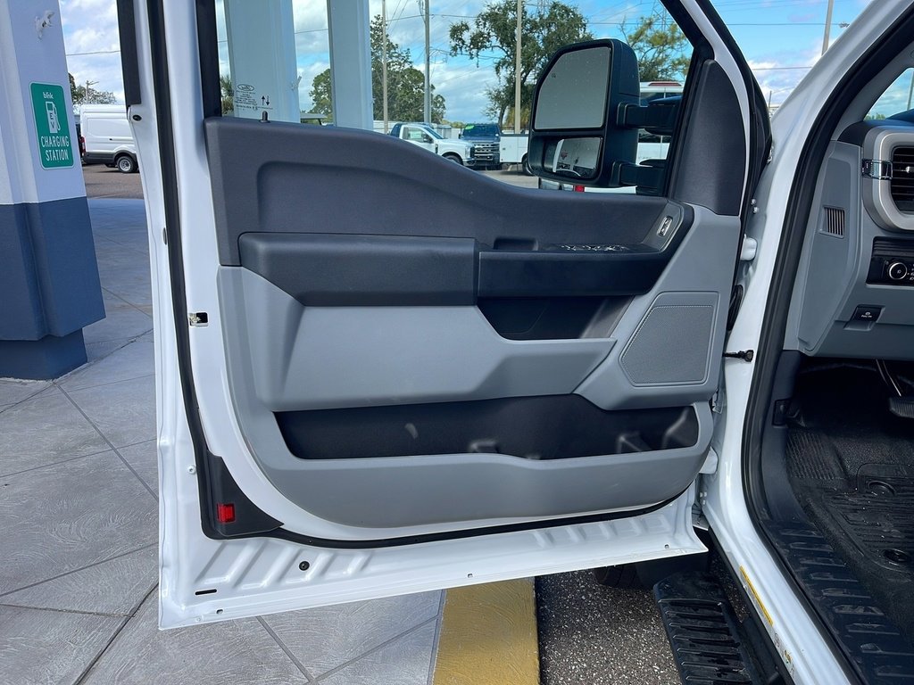 New 2026 Ford F550 4x4 SuperCab Super Duty image 24