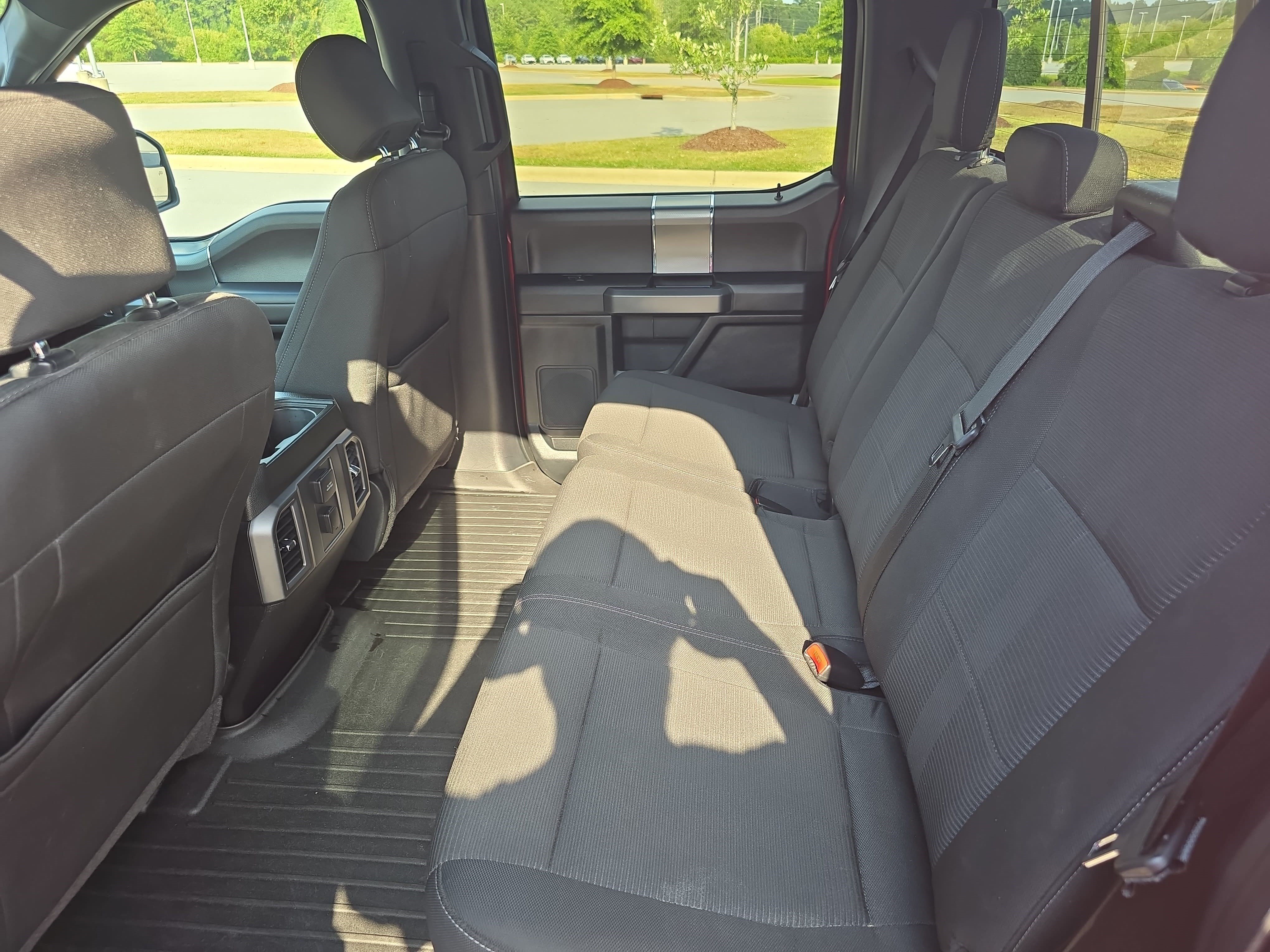 Used 2015 Ford F150 XLT w/ Equipment Group 302A Luxury RWD image 14