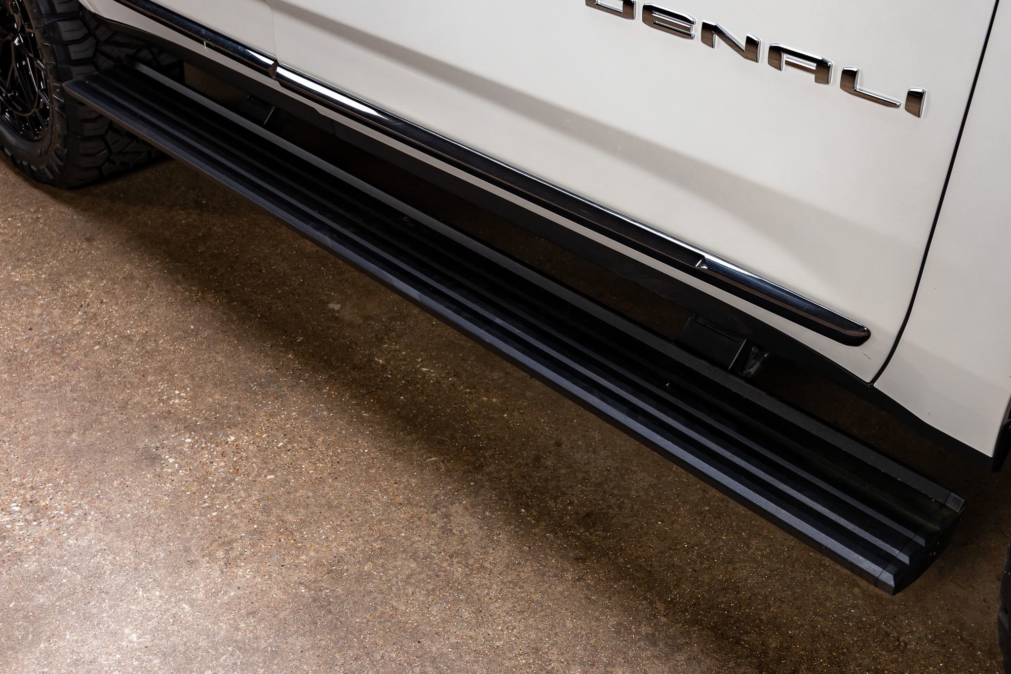 Used 2024 GMC Yukon Denali Ultimate image 13