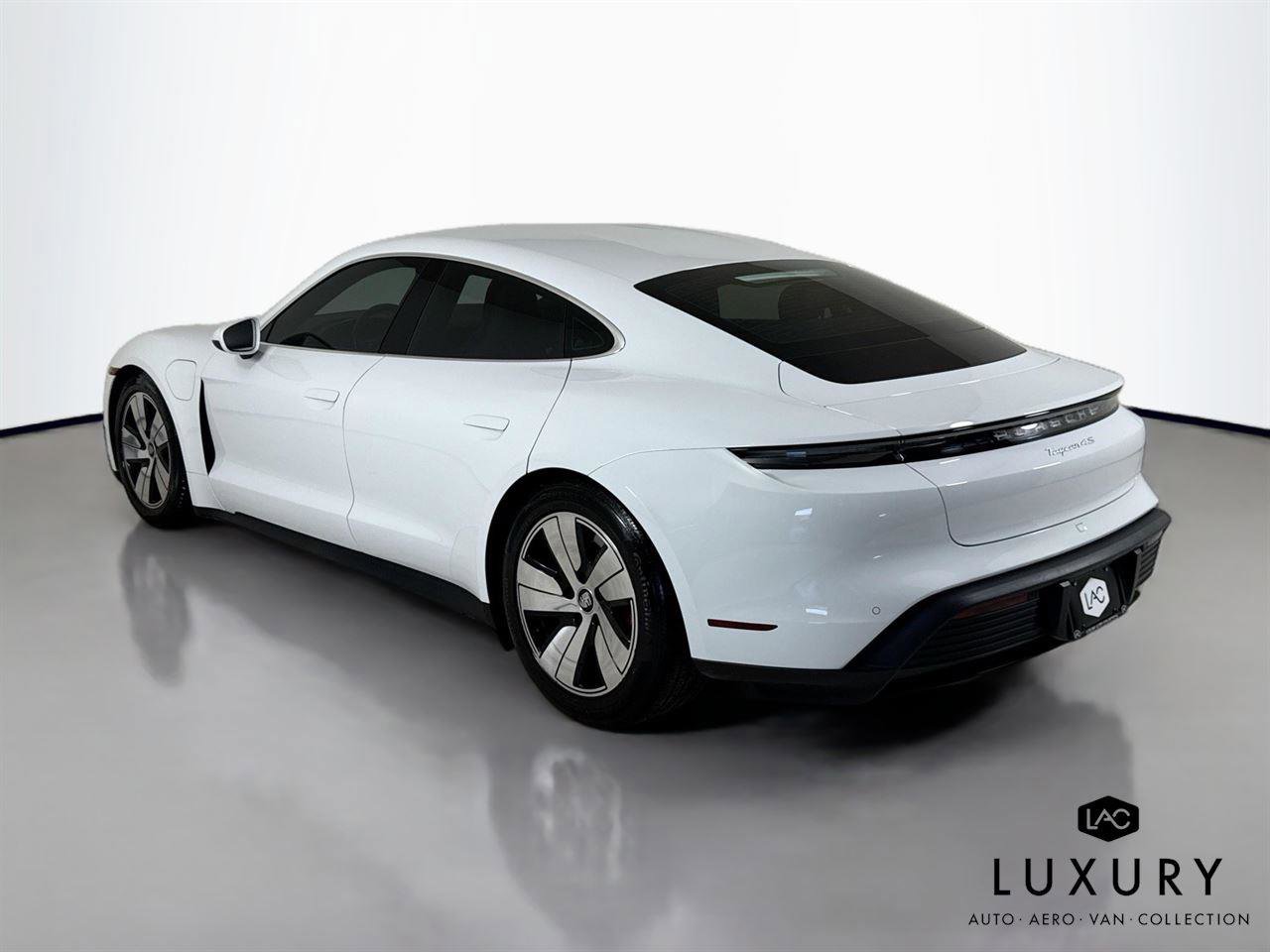 Used 2023 Porsche Taycan 4S image 8