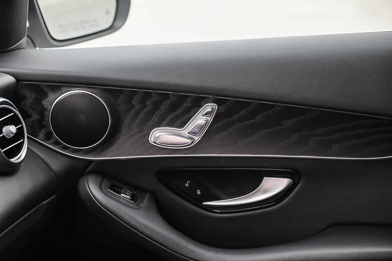 Used 2016 Mercedes-Benz GLC 300 image 21