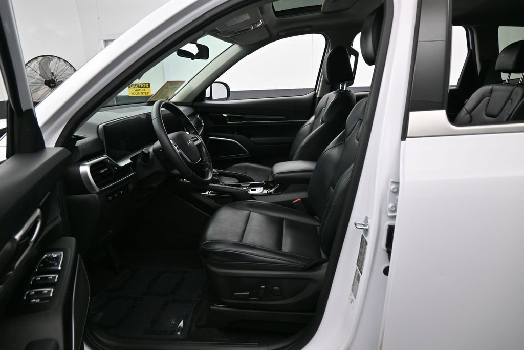 Used 2024 Kia Telluride S w/ S Sunroof Package FWD image 11