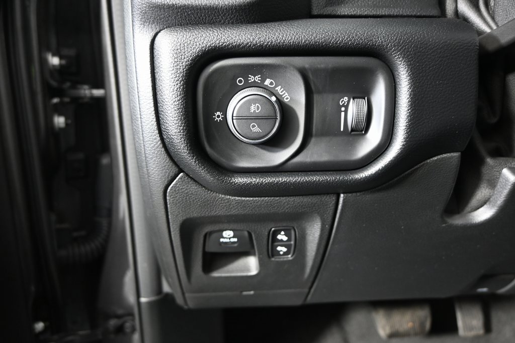 Used 2021 RAM 1500 Big Horn image 23