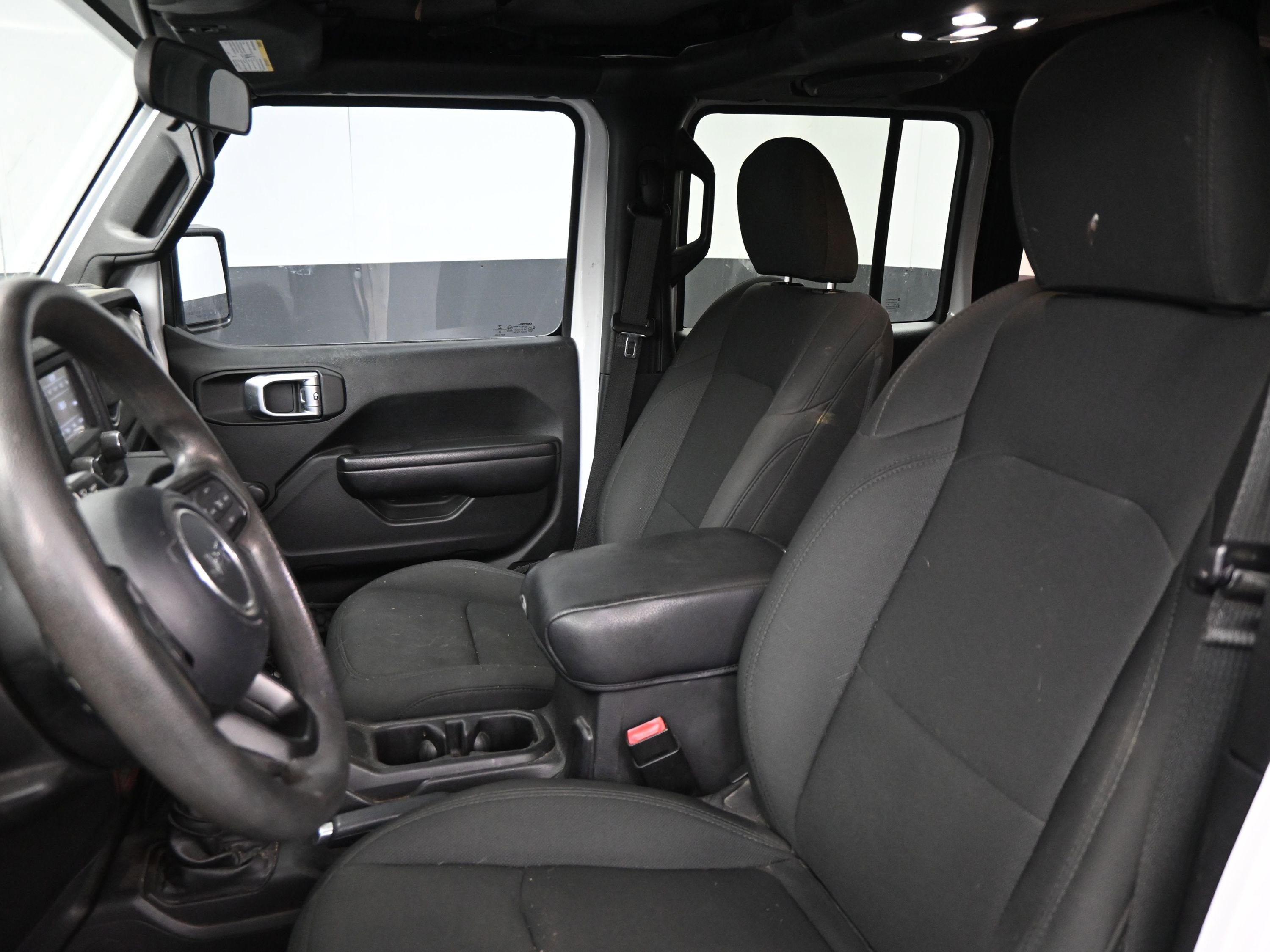 Used 2021 Jeep Wrangler Unlimited Sport image 17