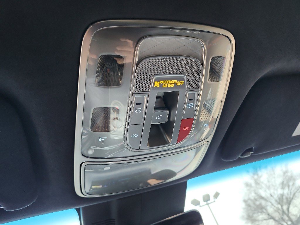 Used 2022 Genesis GV70 3.5T Sport w/ Sport Advanced Package image 31