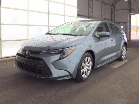 Used 2025 Toyota Corolla LE FWD image 5