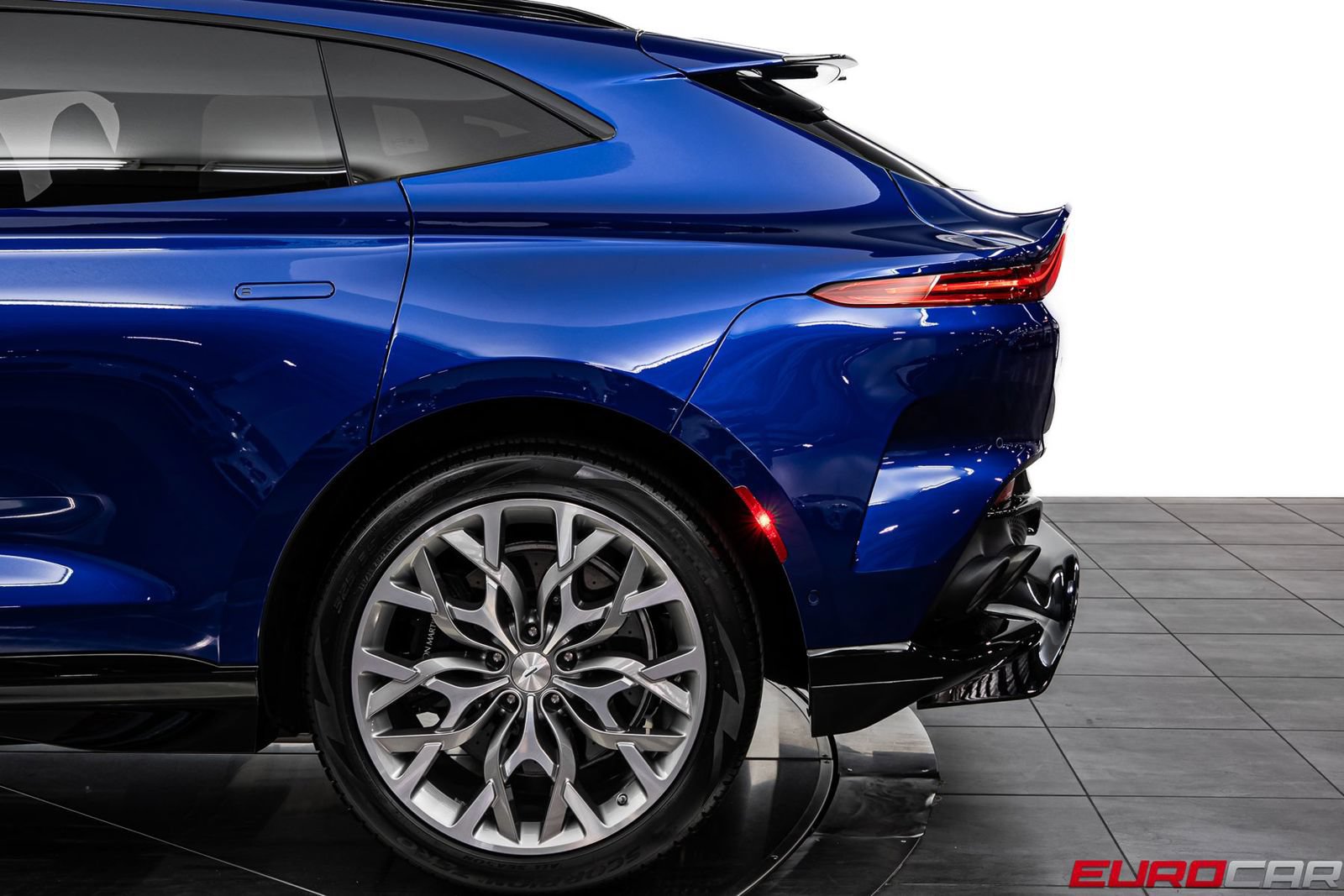 Used 2023 Aston Martin DBX 707 AWD/4WD image 15