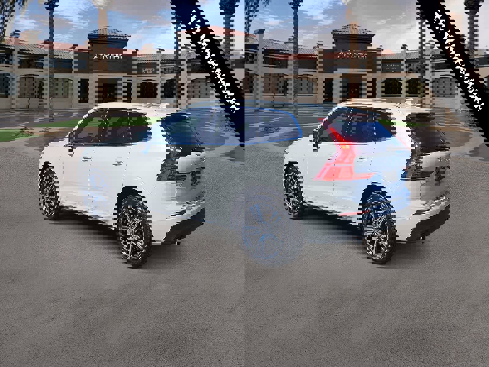 Used 2021 Volvo XC60 T5 Momentum w/ Advanced Package image 6