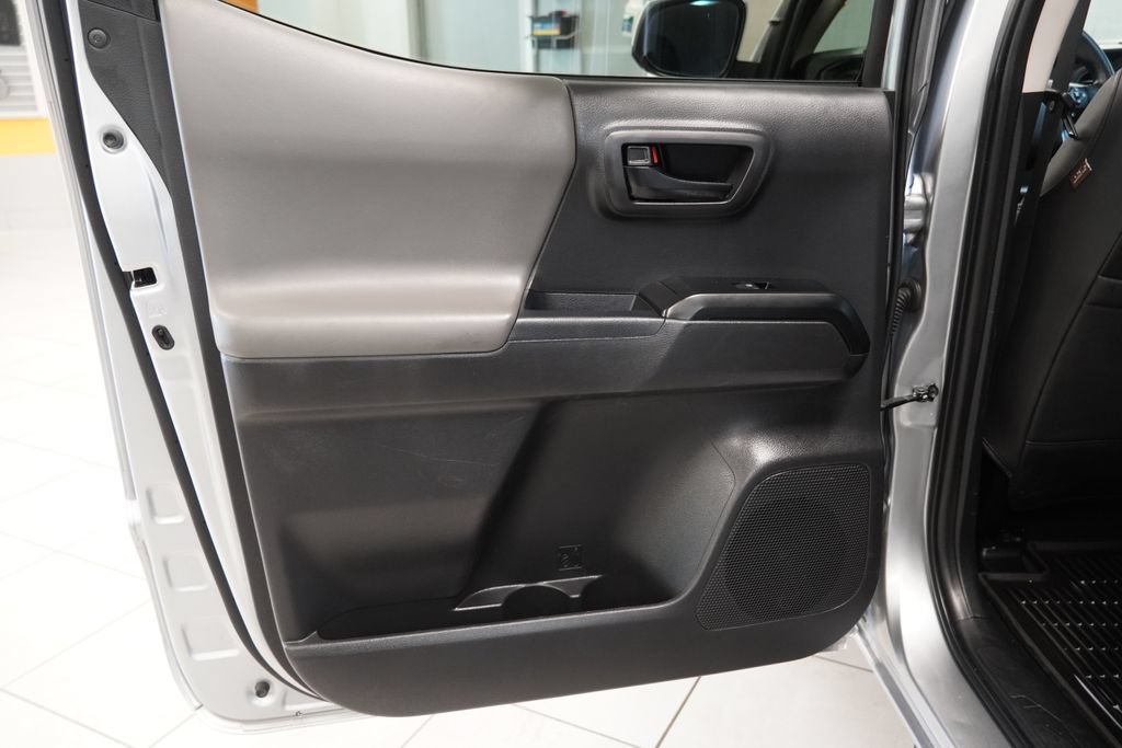 Used 2023 Toyota Tacoma SR AWD/4WD image 25