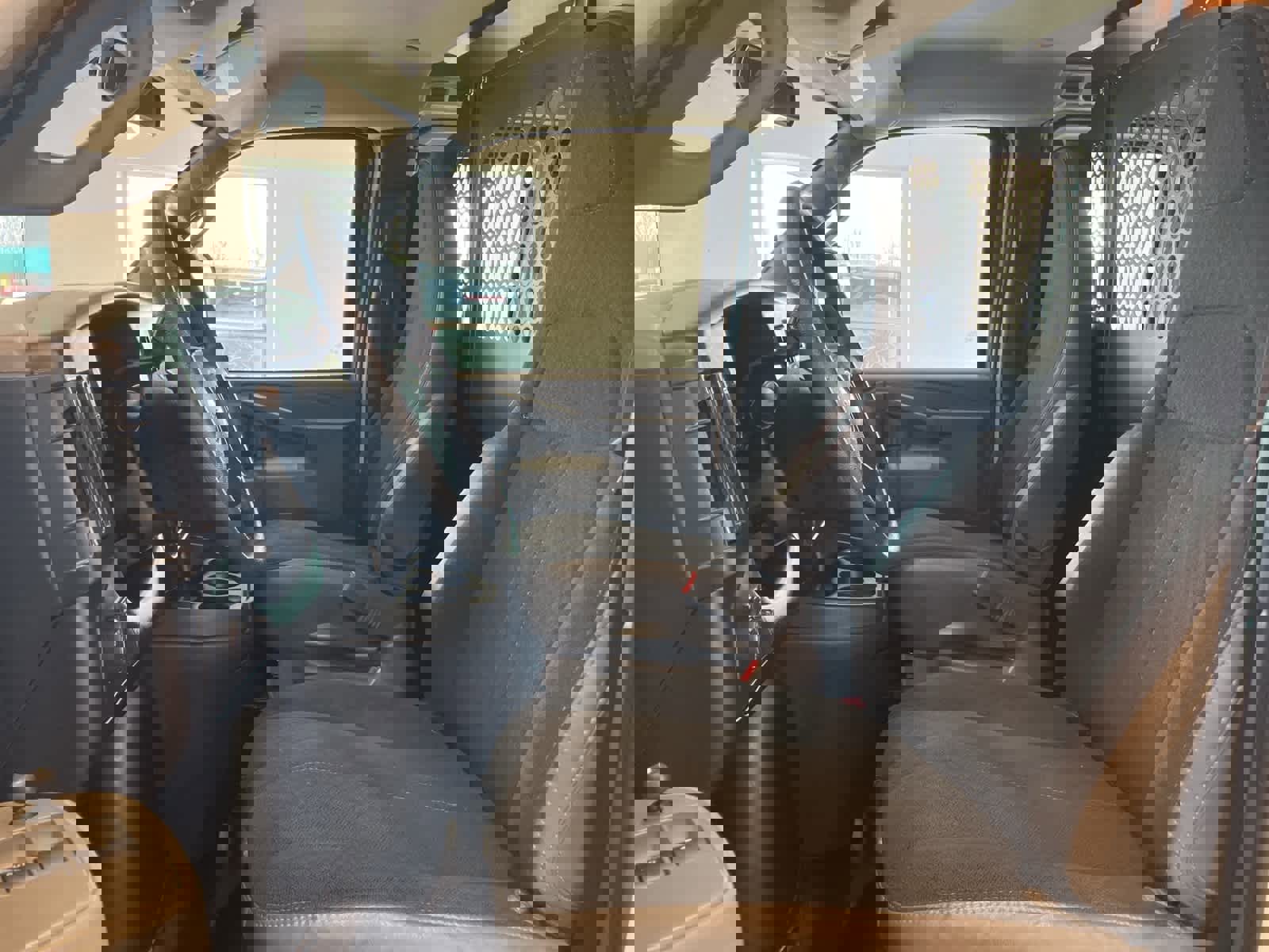 Used 2024 GMC Savana 2500 w/ Driver Convenience Package image 10