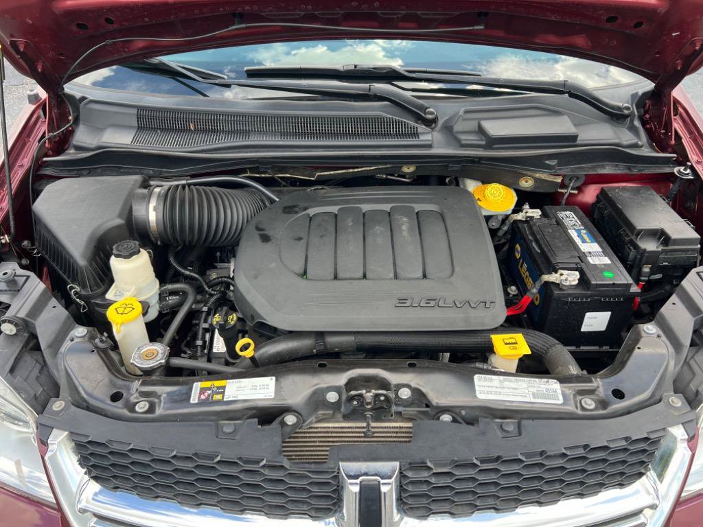 Used 2020 Dodge Grand Caravan SXT FWD image 28