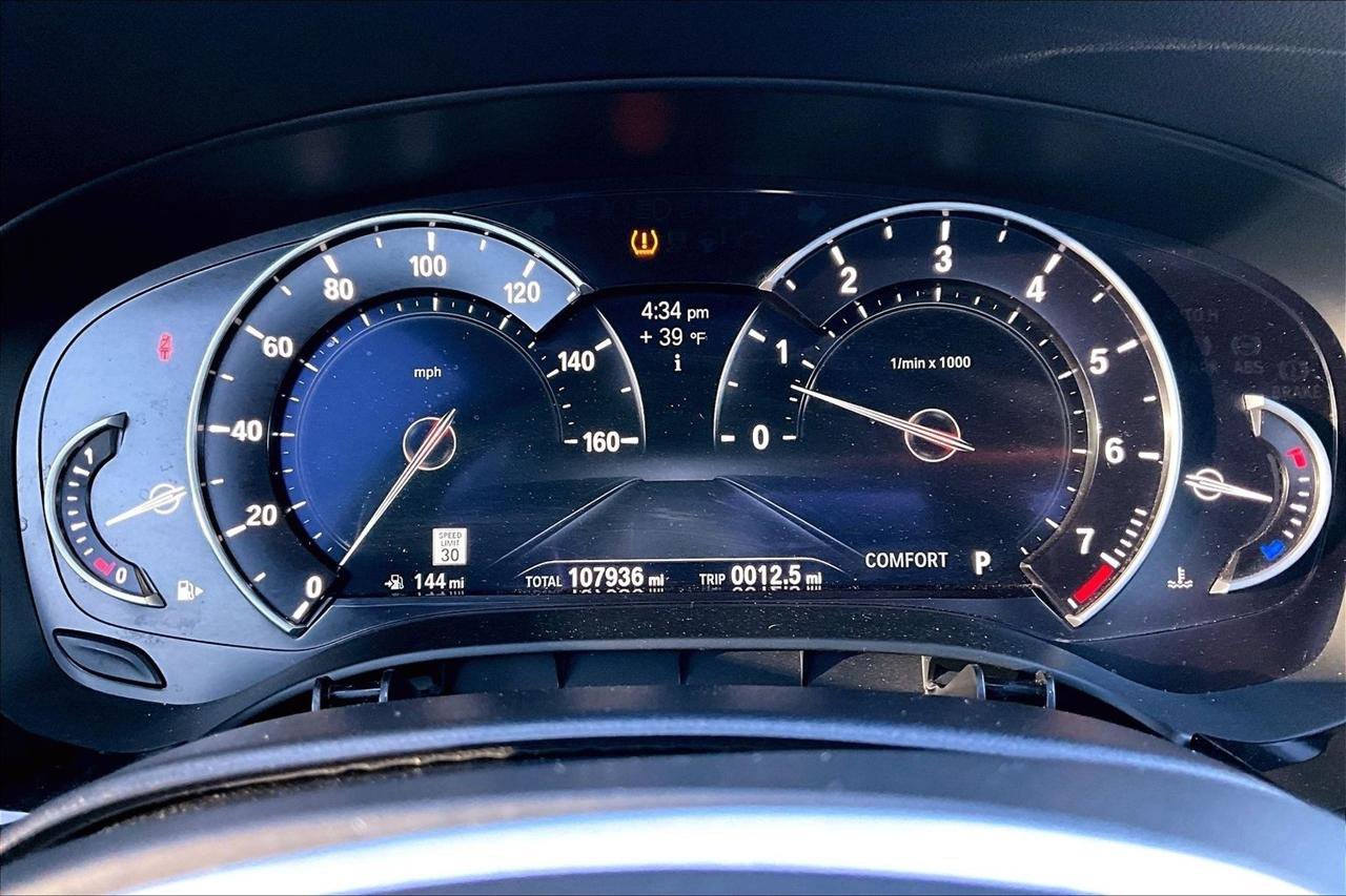 Used 2018 BMW 540i xDrive 540i xDrive w/ M Sport Package image 13