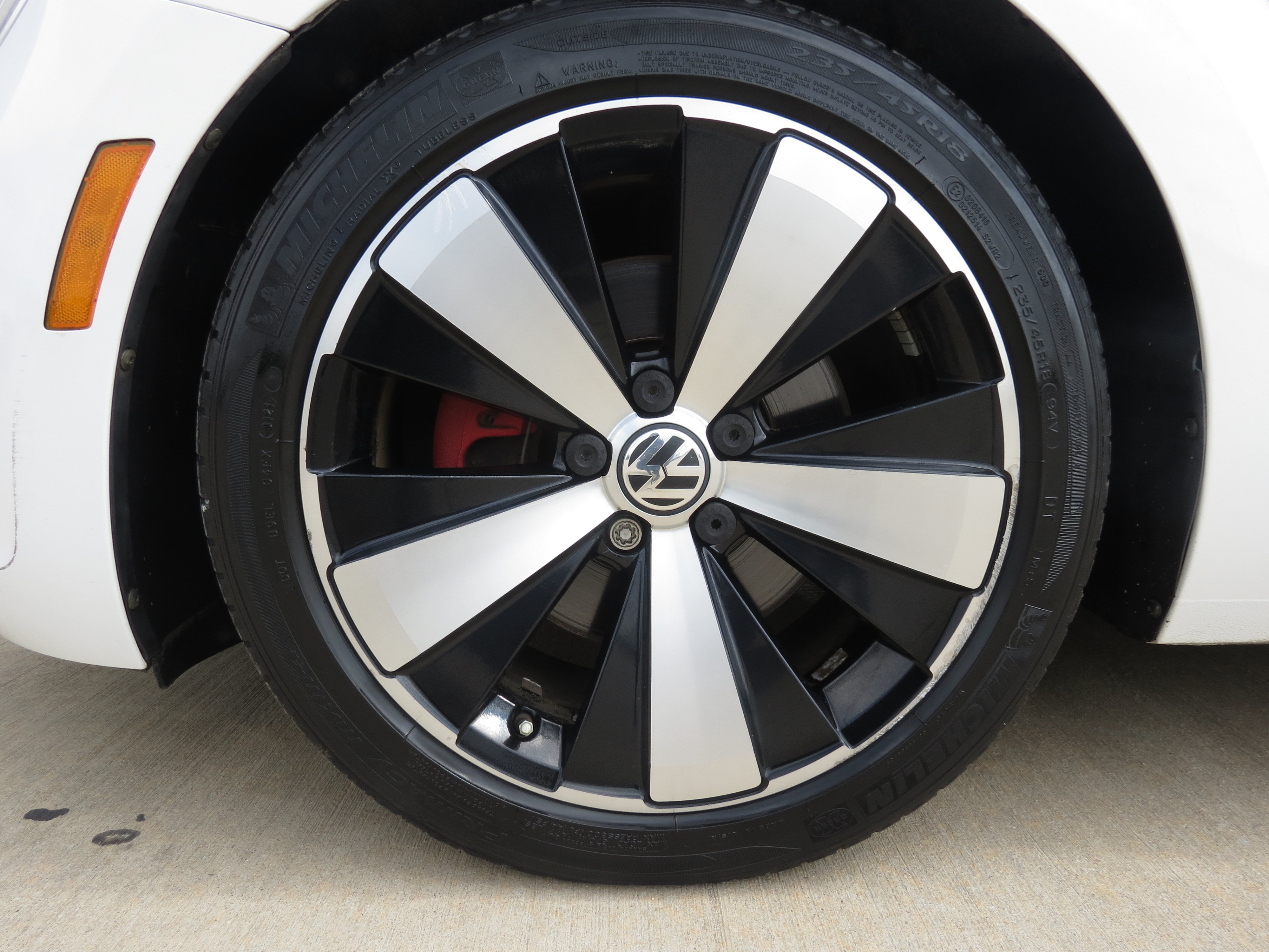 Used 2012 Volkswagen Beetle Turbo FWD image 9