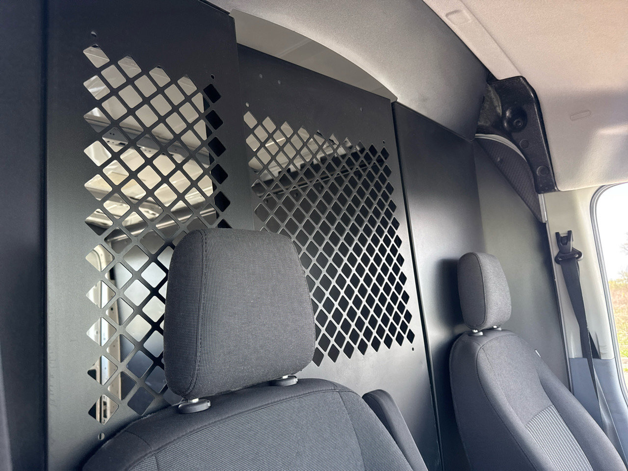 Used 2018 Ford Transit 250 148 Medium Roof w/ Interior Upgrade Package image 28