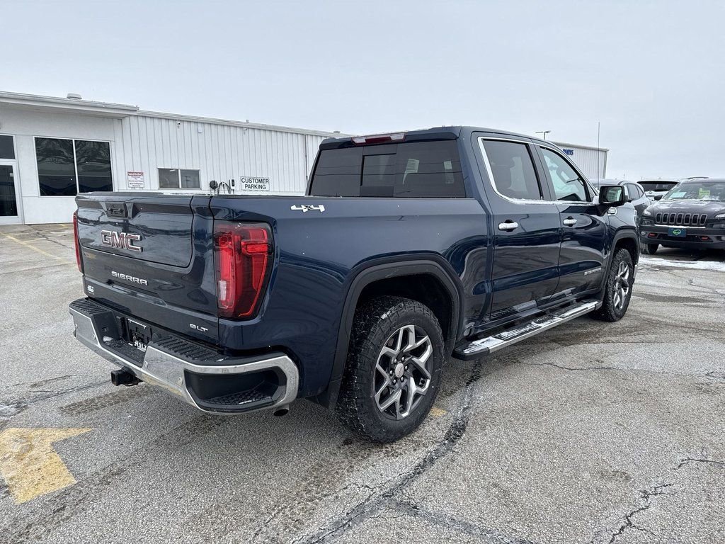 Used 2022 GMC Sierra 1500 SLT w/ SLT Premium Plus Package AWD/4WD image 4