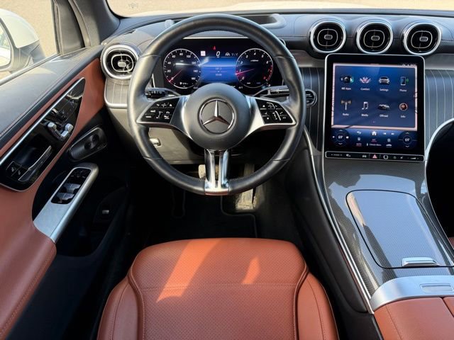 Used 2024 Mercedes-Benz GLC 300 4MATIC image 12