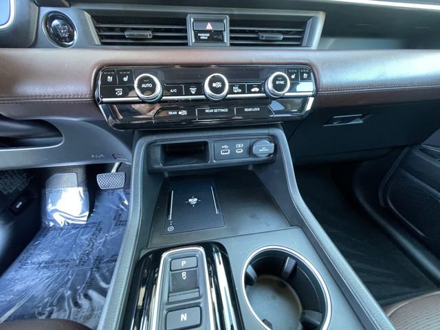 Used 2024 Honda Pilot Elite image 15