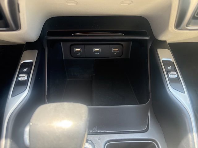 Used 2022 Kia Sorento S w/ Panoramic Sunroof Package image 30