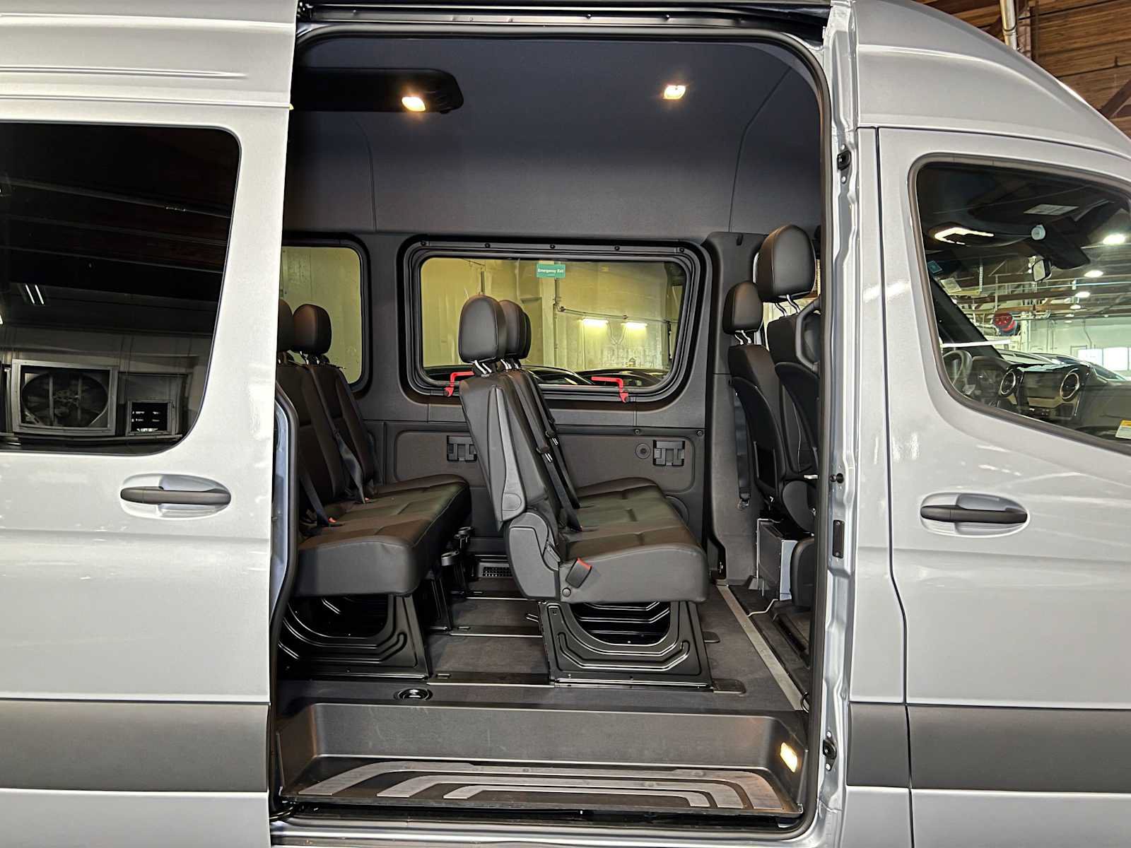Used 2025 Mercedes-Benz Sprinter 2500 image 13