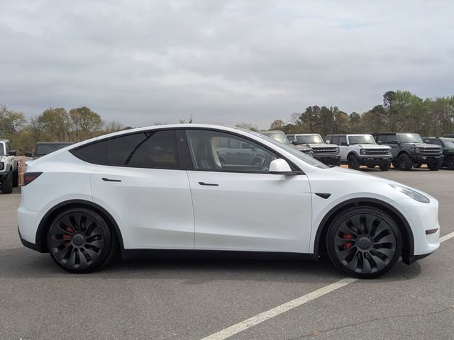 Used 2024 Tesla Model Y Performance image 2