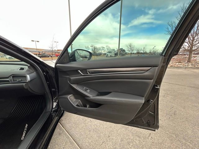 Used 2022 Honda Accord Sport image 27