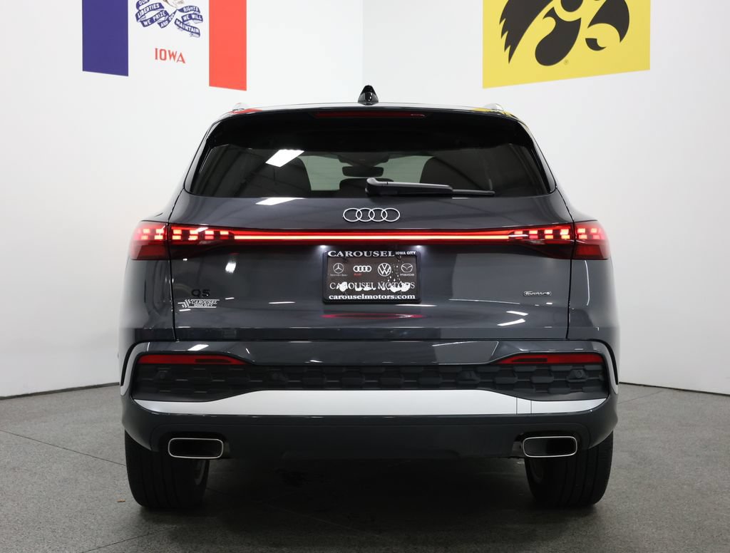 Used 2025 Audi Q5 Premium Plus w/ Premium Plus AWD/4WD image 11