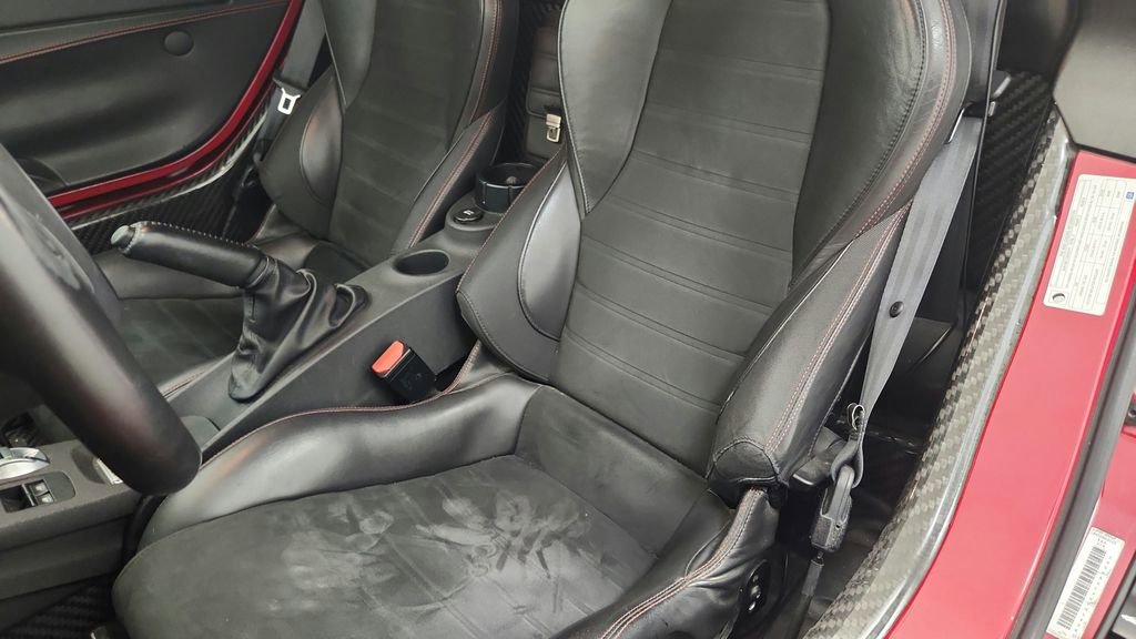 Used 2015 Alfa Romeo 4C Launch Edition w/ Convenience Group RWD image 24