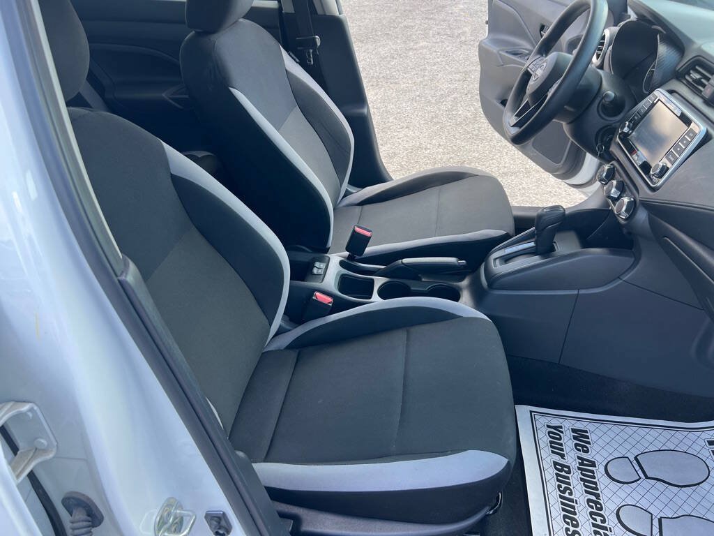 Used 2025 Nissan Versa S w/ Trunk Package FWD image 25