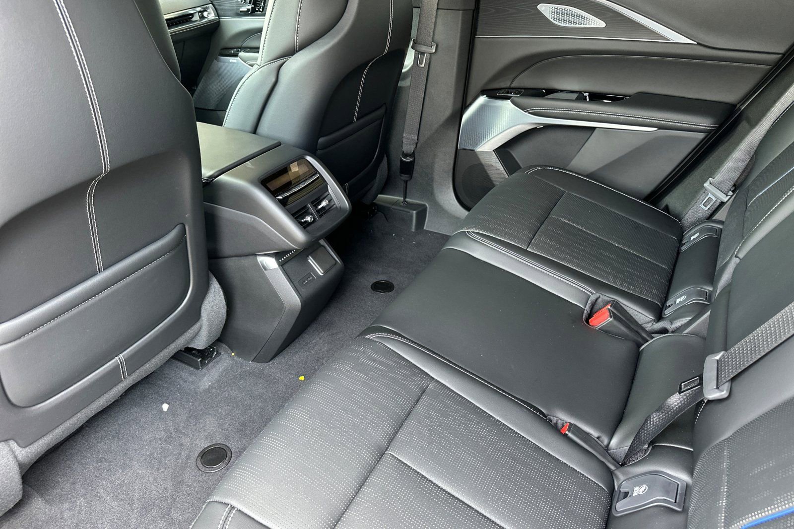 Used 2026 Cadillac Lyriq V w/ LPO, Premium Carpet Package image 14