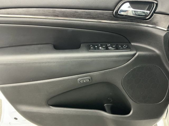 Used 2020 Jeep Grand Cherokee High Altitude AWD/4WD image 7