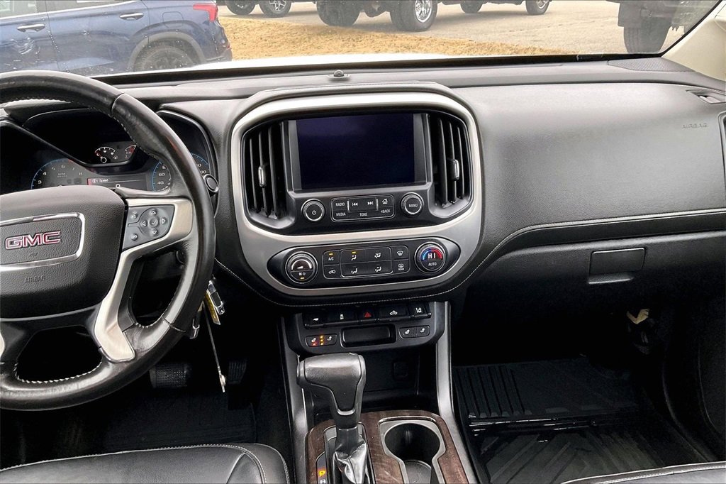 Used 2015 GMC Canyon SLT image 6