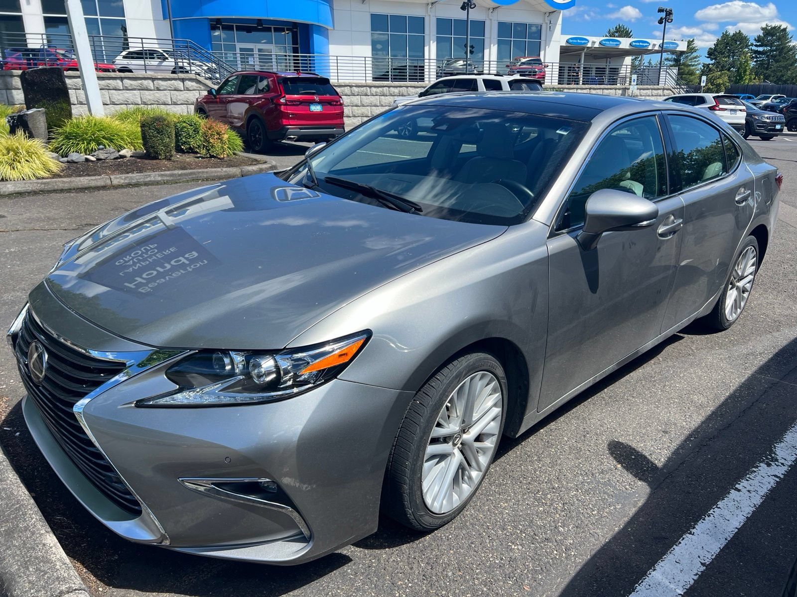 Used 2016 Lexus ES 350 w/ Luxury Package w/Wood Trim FWD image 1