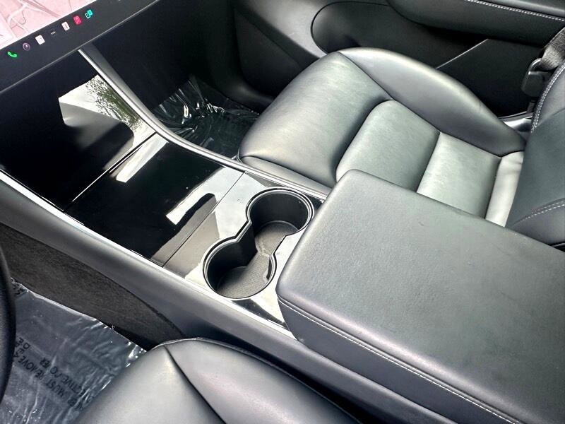 Used 2021 Tesla Model Y Long Range image 21