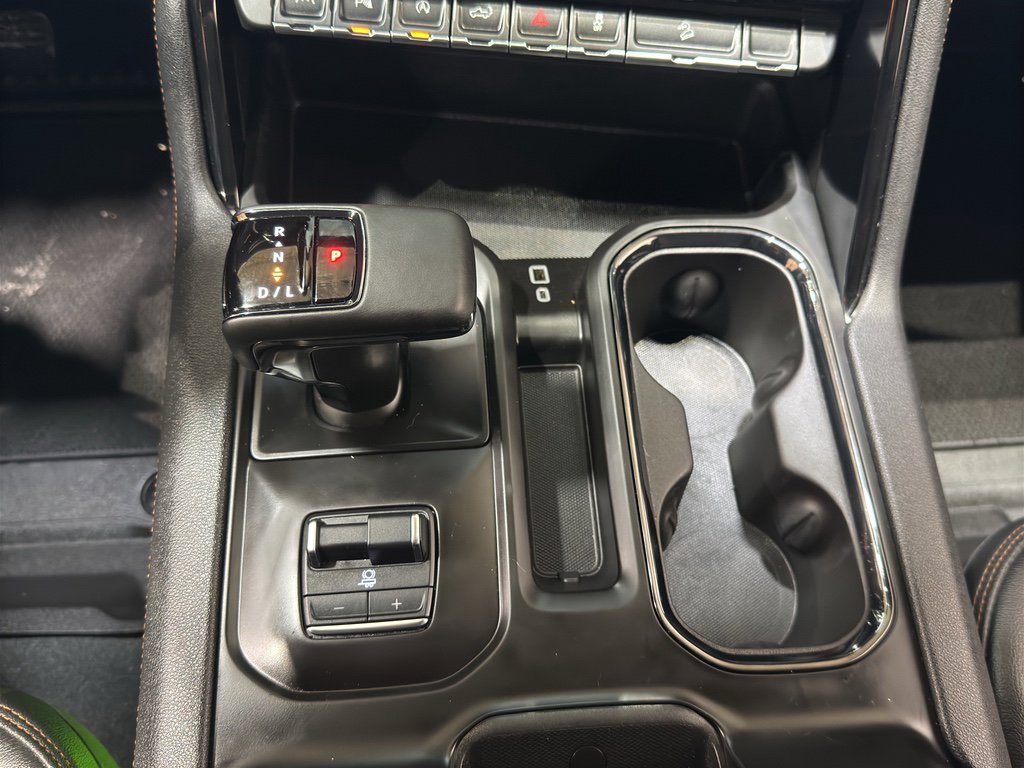 Used 2025 GMC Sierra 1500 AT4 w/ AT4 Premium Package image 36