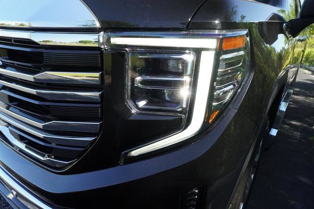 Used 2024 GMC Sierra 1500 SLT w/ SLT Premium Plus Package AWD/4WD image 38