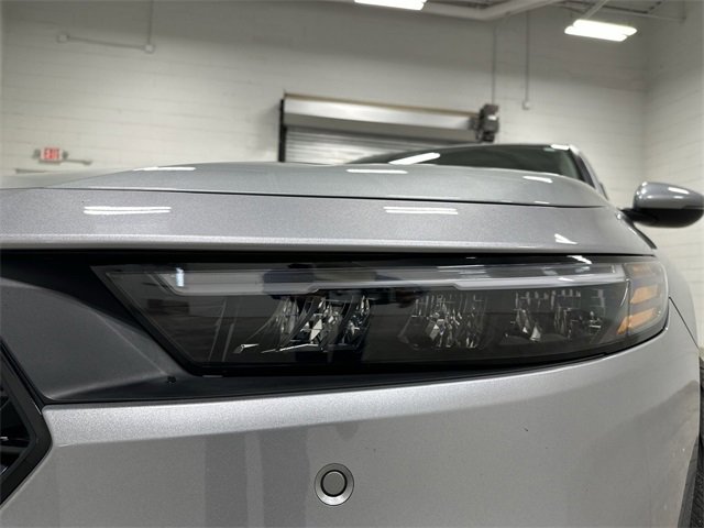 Used 2024 Honda Accord Touring image 11