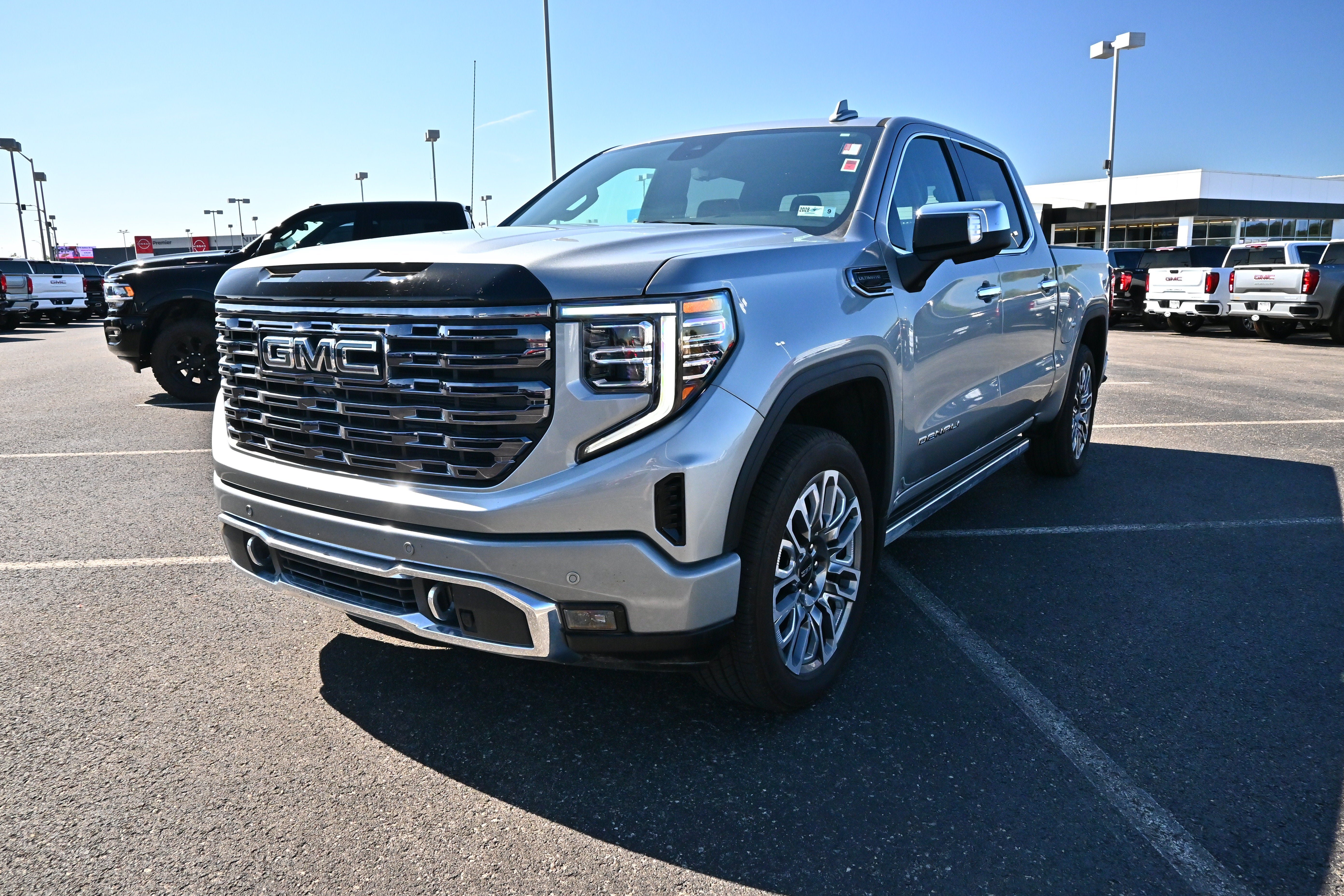 Used 2026 GMC Sierra 1500 Denali Ultimate AWD/4WD image 4