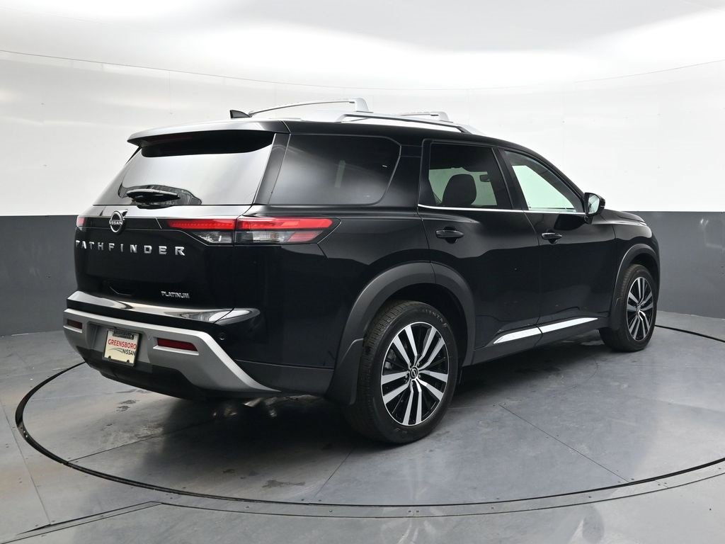 Used 2024 Nissan Pathfinder Platinum w/ Cargo Package image 4